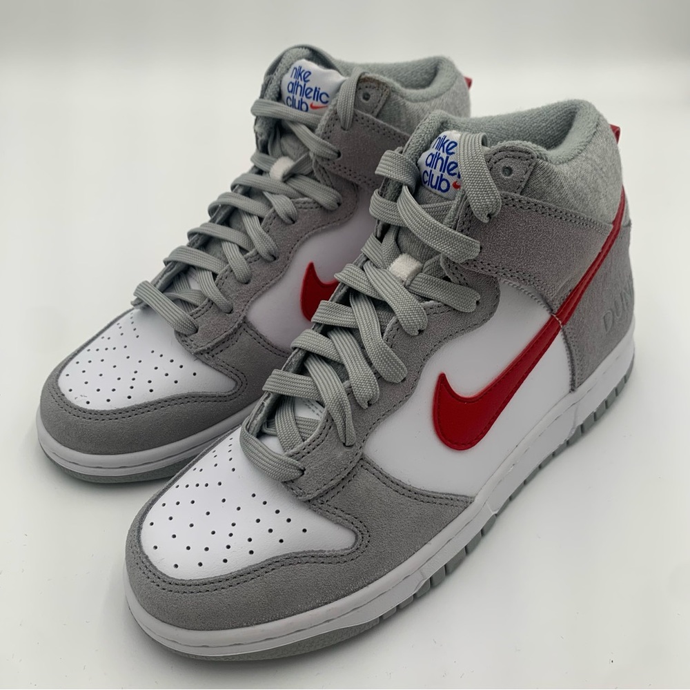 Dunk High SE GS 'Athletic Club - Light Smoke Grey Gym Red'